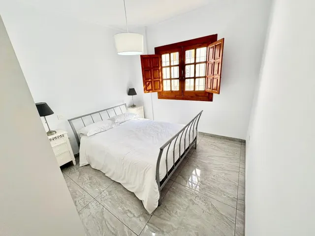 CASA TOTALMENTE REFORMADA EN EL CENTRO DE SALOBREÑA — 9