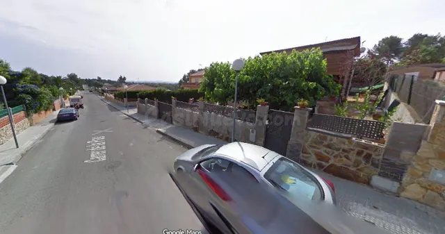 Se vende chalet OKUPA en Calle de la Pau 34 en El Catllar (T