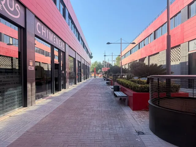 Armilla. Fernando de los Rios. Oficina. Aire acondicionado f