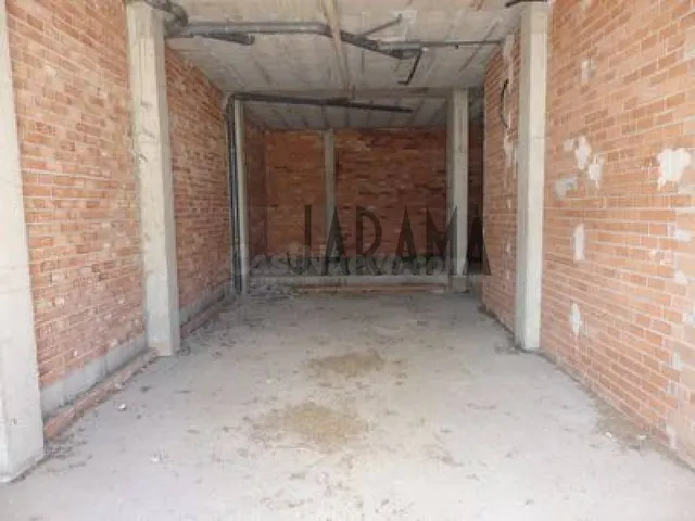 Local comercial en alquiler en Avenida Zaragoza - foto 4
