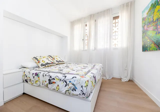 ✨ EXCLUSIVA VIVIENDA REFORMADA EN PLAZA MARIANA PINEDA — 17