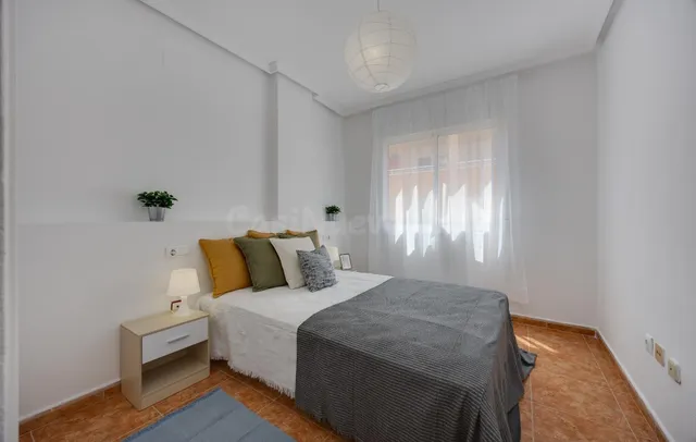 MAGNIFICA VIVIENDA EN EL CENTRO DE TORREVIEJA A UNOS PASOS D - foto 5