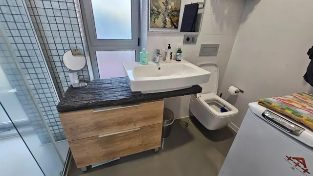 EXCLUSIVA PROPIEDAD CON PISCINA, ASCENSOR Y GRAN GARAJE EN CULLEREDO — 24