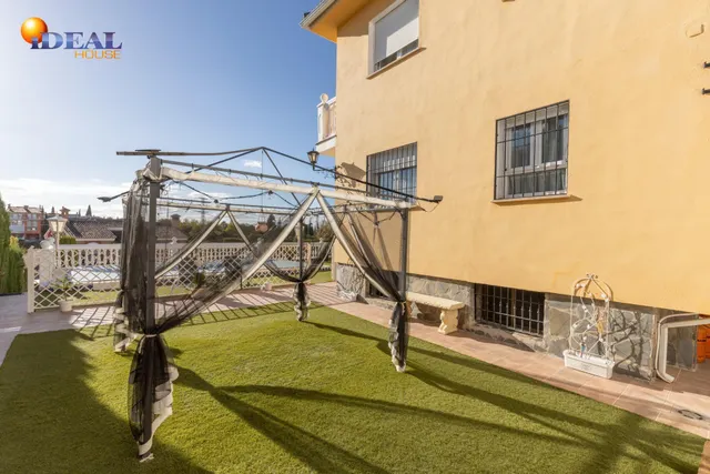 ¡MAGNIFICO CHALET INDEPENDIENTE CON CALIDADES ESPECTACULARES Y PISCINA PRIVADA EN GOJAR! — 9