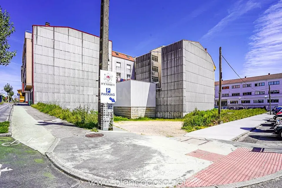 Oportunidad Única! Solar Urbano en Venta en Carballo,