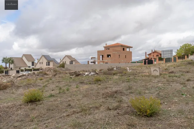 VENTA DE PARCELA EN LA URBANIZACIÓN CAÑADAS DEL PARQUE — 11