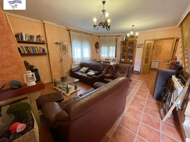 CASA EN ALCARAZ — 22