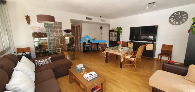 Espectacular piso amplio y luminoso con garaje y trastero en - foto 3