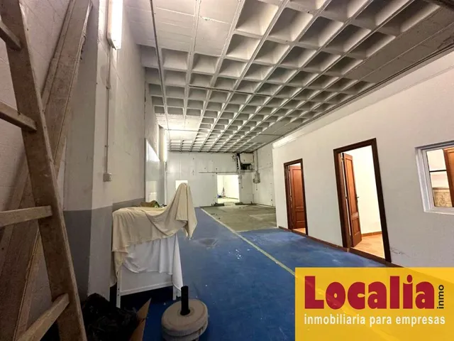 Estupenda nave industrial en venta en Bezana - foto 3