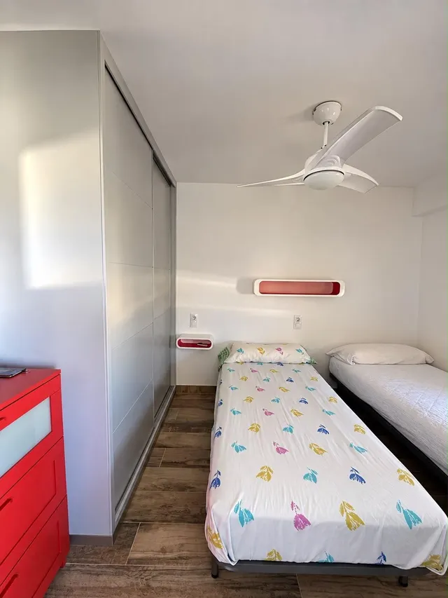 Espectacular ático con vistas al mar, garaje y piscina comunitaria en Playa de Gandía — 16