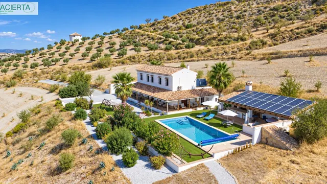 IMPRESIONANTE FINCA RÚSTICA CON DOS VILLAS, PISCINA Y CASI C - foto 2
