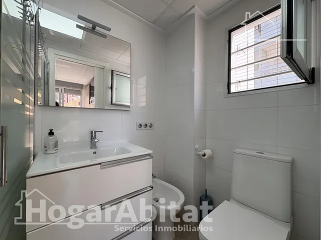 ¡REFORMADO! EXTERIOR CON ACCESO AL MAR, TERRAZA Y GARAJE — 26