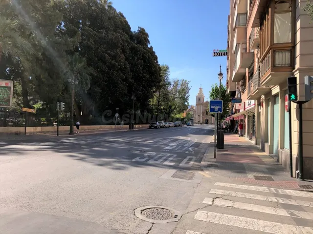 Local comercial en Bº del Carmen. - foto 5