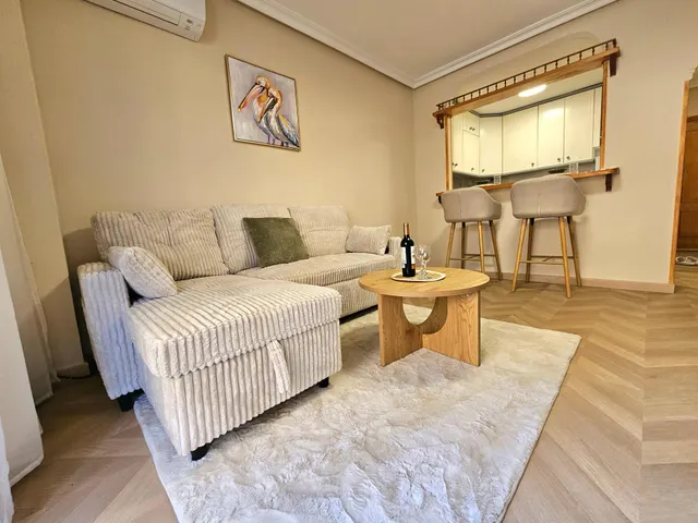 ¡Apartamento en venta a tan solo 300 metros de la playa de L - foto 5