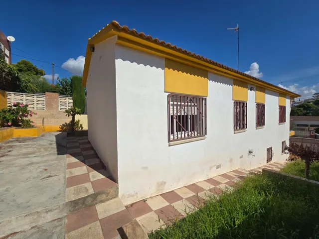 CASA IDNEPENDIENTE, GARAJE Y POSIBILIDAD DE PISCINA, CAN NICOLAU, CUNIT — 6