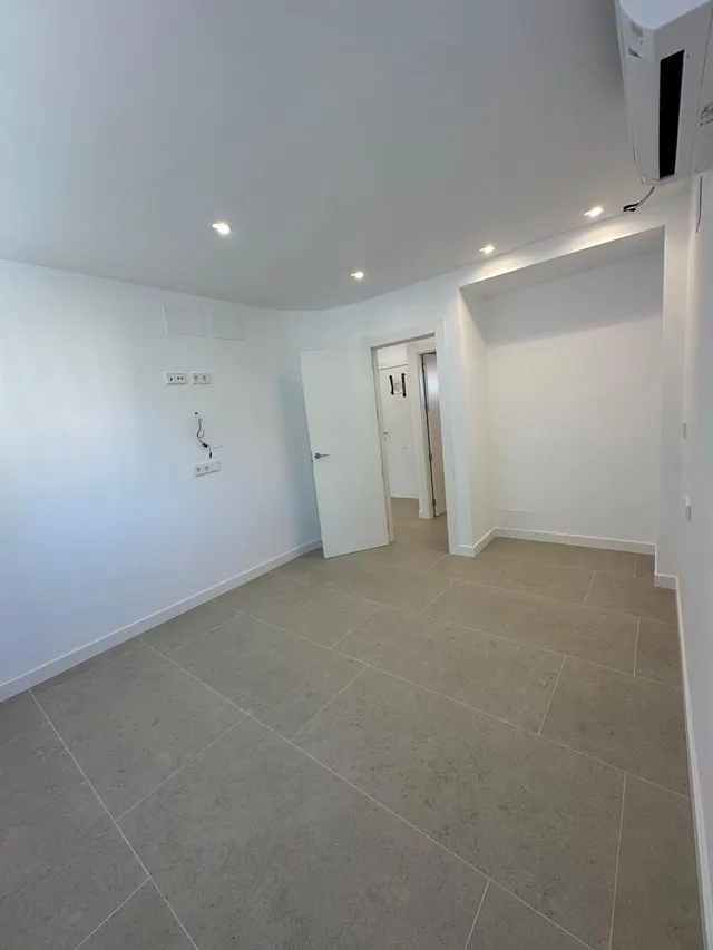 PISO TOTALMENTE REFORMADO EN EL ALBIR CON PISCINA Y CERCA DEL MAR ! — 11