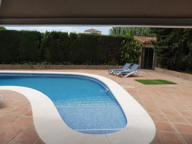 Villa de Lujo de 5 dormitorios en La Carihuela, Torremolinos — 21