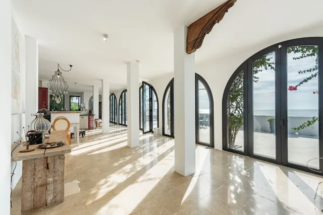 Chalet 3 habitaciones 346m² en venta - Costa del Sol — 9