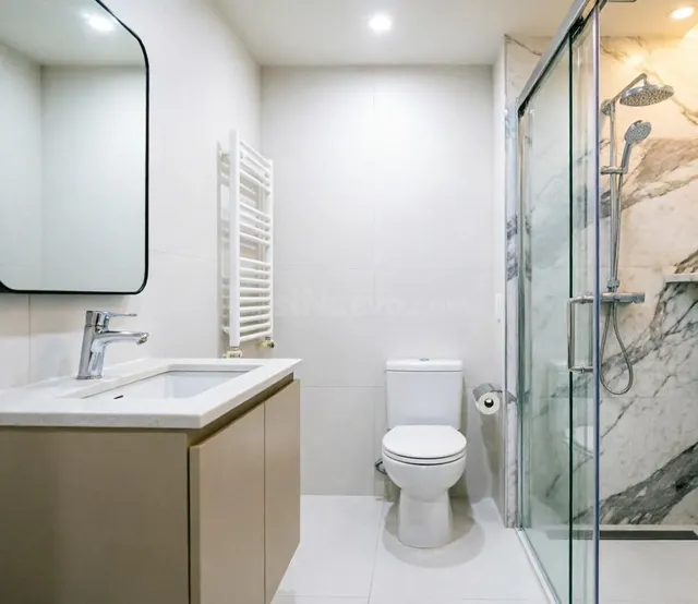 Exclusivo piso de diseño minimalista y luminoso en la Calle  - foto 4