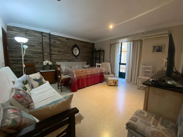 AMPLIA VIVIENDA EN ZONA CENTRO - PLAYA - foto 3