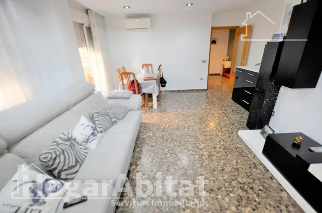 ¡LUZ A RAUDALES! BONITO, AMPLIO Y EXTERIOR CON BALCÓN Y ASCE - foto 2