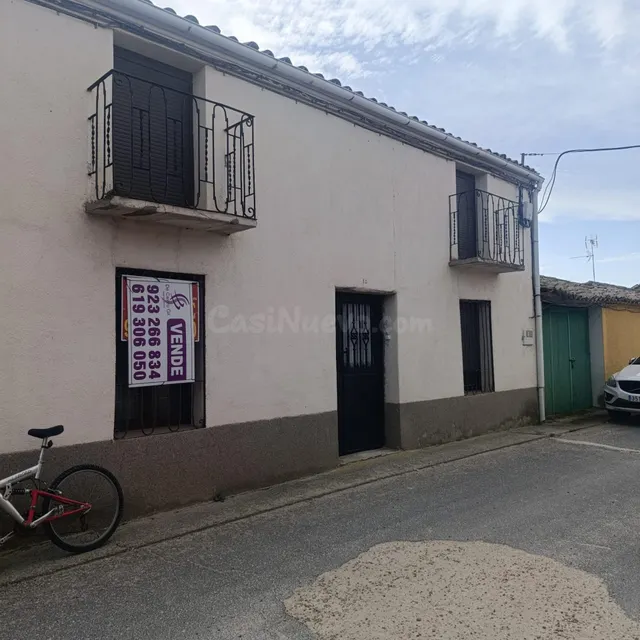 CASA MUY AMPLIA CON MUCHO TERRENO - foto 4