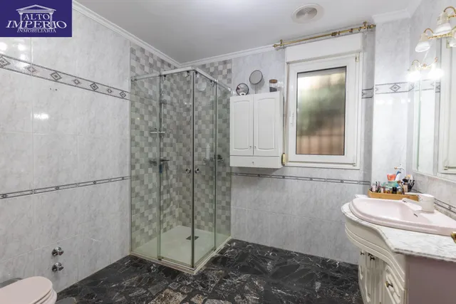 Complejo industrial con vivienda en Alhendín con 2500 metros cuadrados — 15
