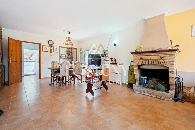 Casa en venta en Partida Freixe, Riudoms. - foto 2