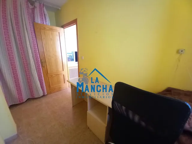 *95.000€* inmobiliaria la mancha vende preciosa casa de 3 habitaciones en el pueblo de Barrax ( Albacete ). — 17