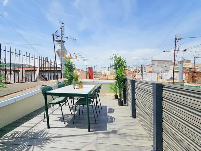 Atico con terraza privada en Calle de la Lluna (Ciutat Vella / El Raval) — 7