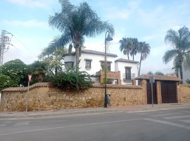 Chalet 5 habitaciones 431m² en venta - Riviera del sol — 4