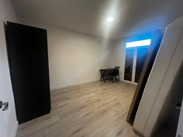 !!!!SE ALQUILAN habitaciones EN LA ZONA DE VALLE INCLAN!!!!! — 3