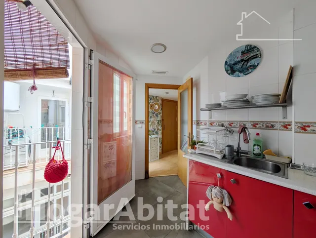 TODO EXTERIOR CON TRASTERO Y ASCENSOR — 16