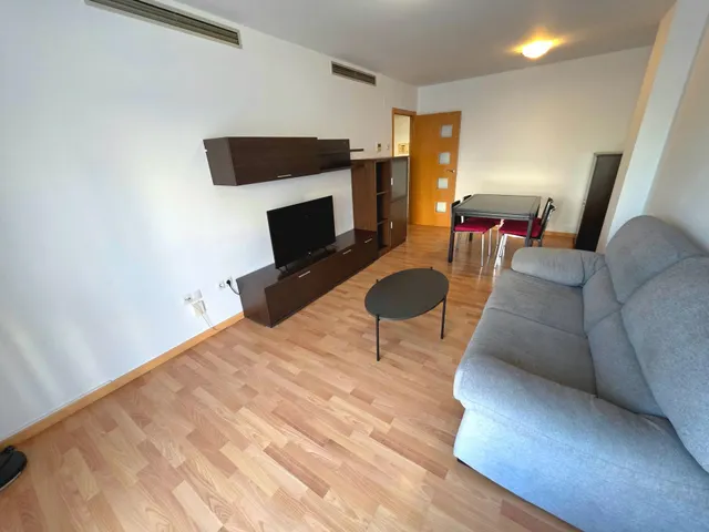 Oportunidad única en el Auditorio: Acogedora vivienda de 2 habitaciones con garaje y trastero — 8