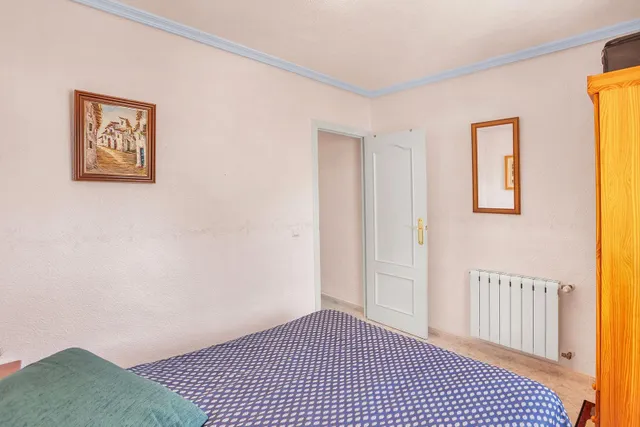 Villa independiente con piscina privada, vitas a la laguna Rosa y Salinas de Torrevieja — 27