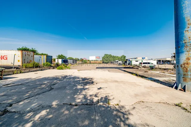 Terreno barajas 6.460m2 - suelo terciario - industrial -hospedaje — 23
