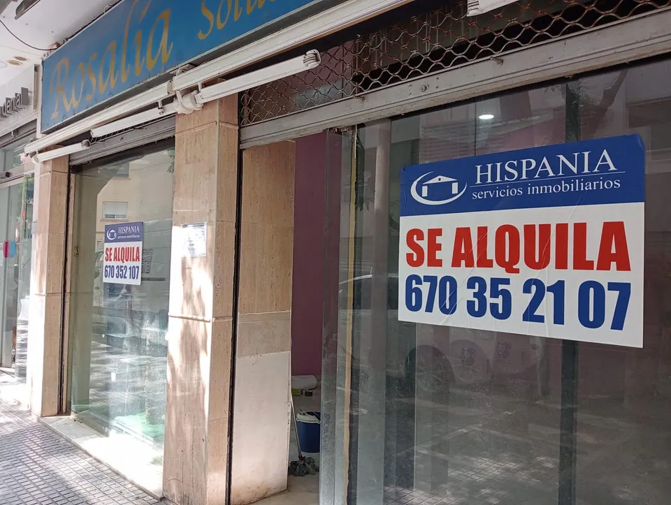 Se alquila magnifico local comercial zona Garcia de Sola