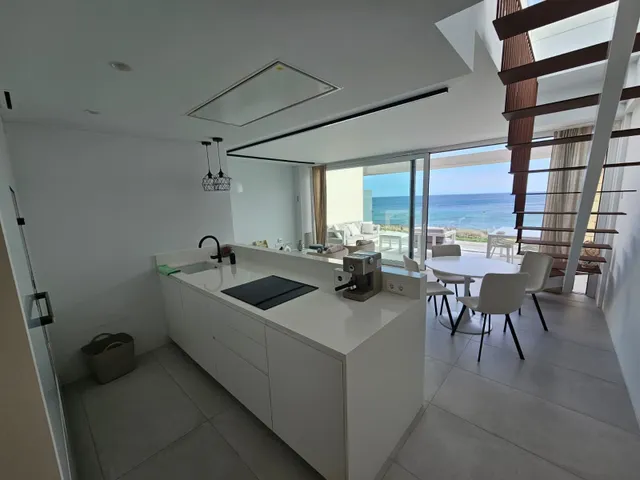 Ático de lujo frente al mar en Jávea – Diseño, confort y vistas infinitas — 17