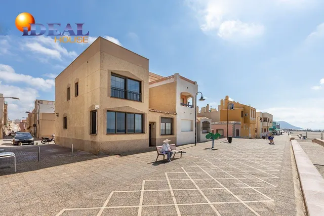 ATENCION PONEMOS A LA VENTA EL PRIVILEGIO DE VIVIR EN PRIMERÍSIMA LÍNEA DE PLAYA. ¡EN CABO DE GATA! — 38