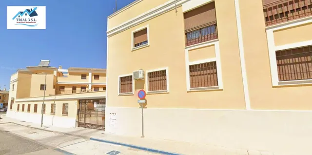Venta de Piso en Mairena del Alcor — 2