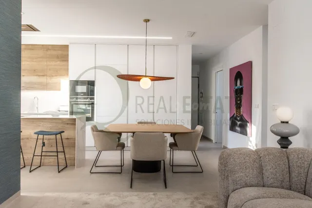 Apartamento luminoso de 2 dormitorios con terraza y jardín e - foto 4