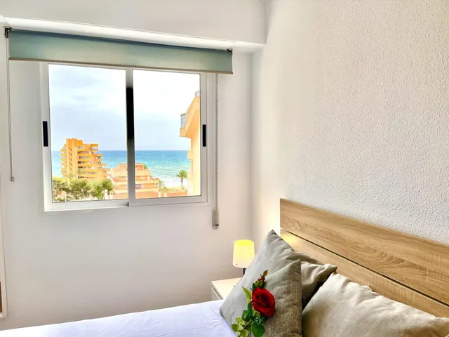 BONITO APARTAMENTO EN ARENALES DEL SOL ( Disponible de Septiembre a Junio) — 10