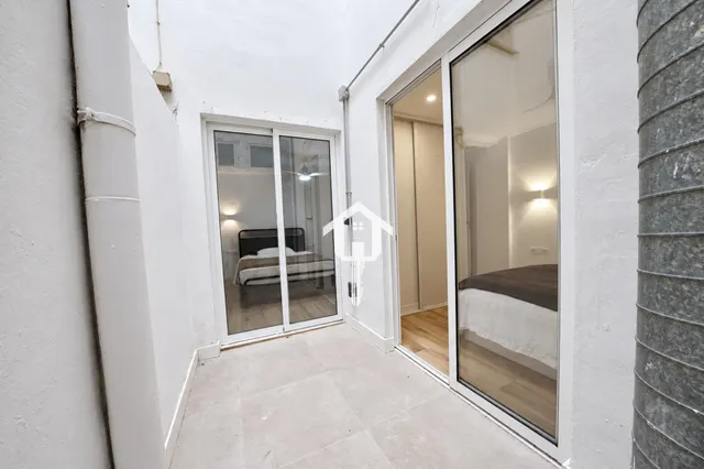 Entreplanta totalmente reformada con 2 patios en exclusiva en zona benalúa de Alicante — 33