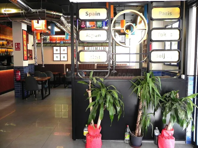 Se TRASPASA RESTAURANTE junto a Las Setas de Sevilla | 475 m - foto 3
