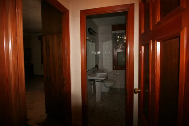 CASA A TRES ESQUINAS SITUADA A ESCASOS METROS DE LA IGLESIA DE LA ASUNCION. — 35