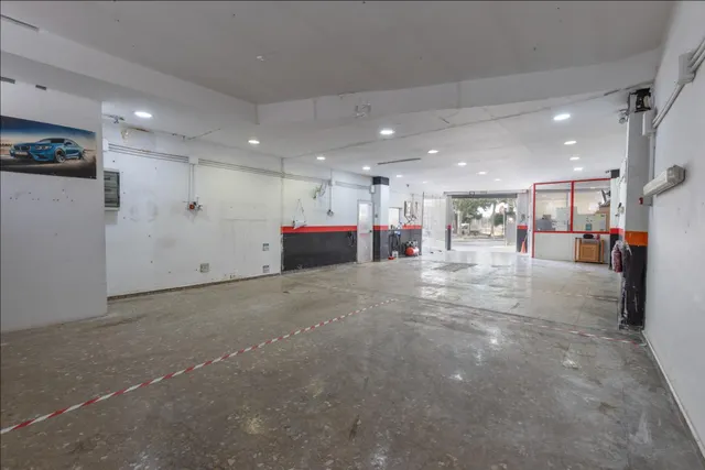 Local comercial 123m² en venta - Zona metropolitana — 10
