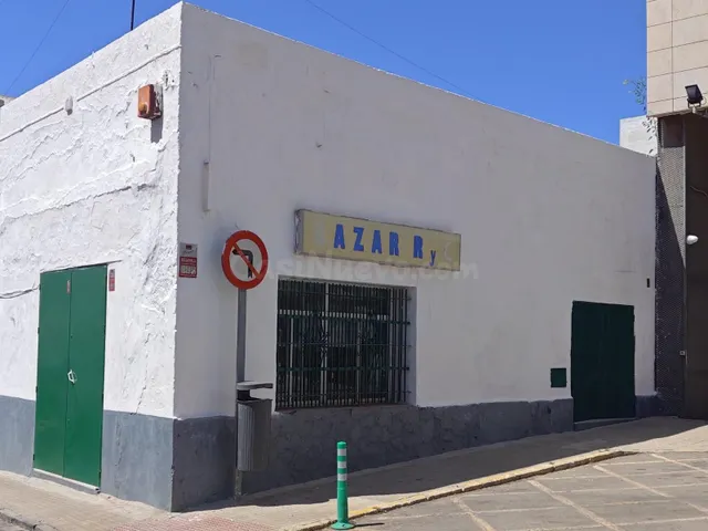 SE VENDE LOCAL DE 150M2 MUY CERCA DEL CENTRO DE CHICLANA - foto 3