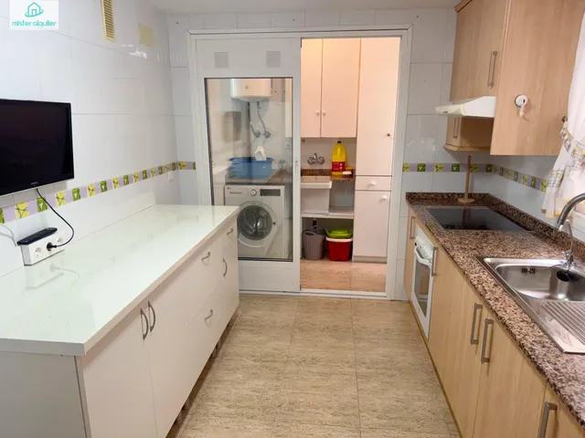ALQUILER DE HABITACIÓN PARA ESTUDIANTE, IDEAL PARA UNIVERSITARIO DE MEDICINA Y CIENCIAS DE LA SALUD — 21