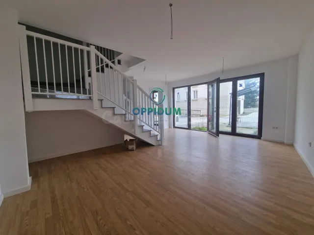 En venta vivienda unifamiliar ADOSADA en Barreiros, Lugo - foto 5