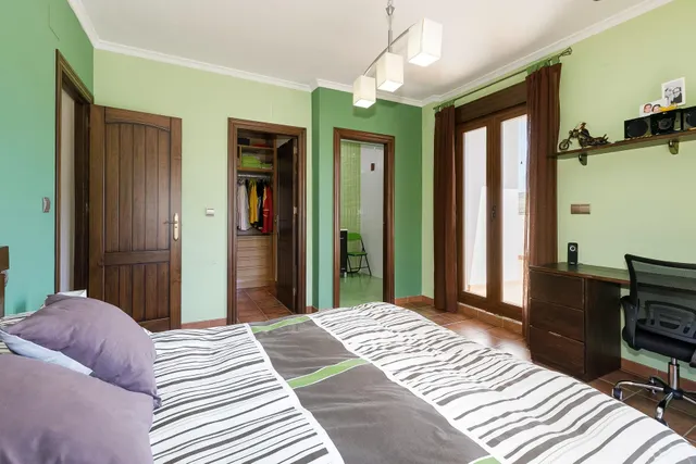 Casa con terreno ubicada en plena naturaleza, a tan solo 2km de Montefrio. — 30